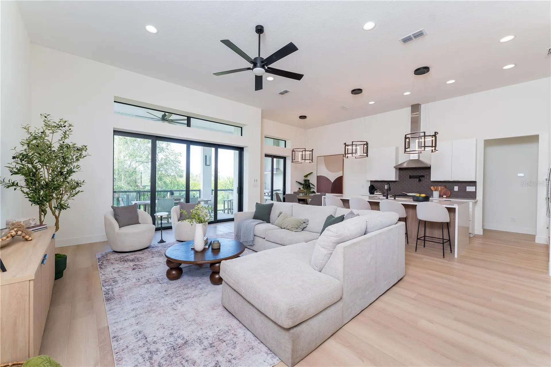 901 Eagle Lane Apollo Beach FL 33572