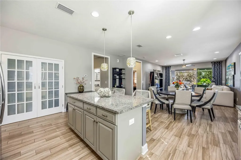 5731 Arbor Wood Court Bradenton FL 34203
