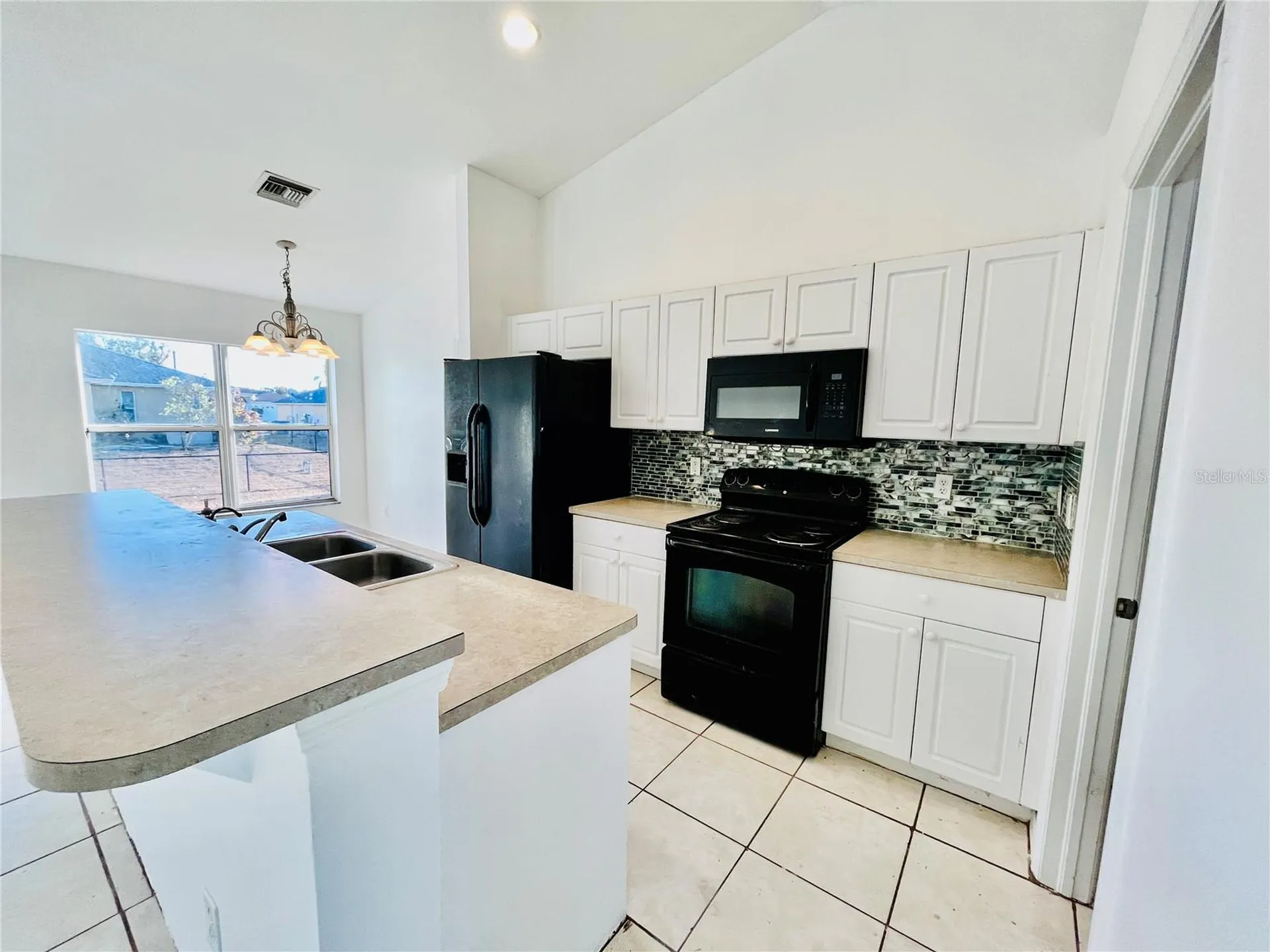 4913 Beauty Street Lehigh Acres FL 33971