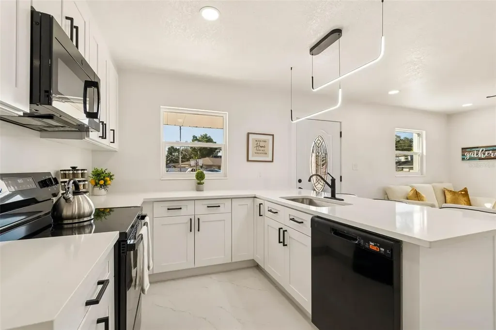 7097 Delta Way Clearwater FL 33764