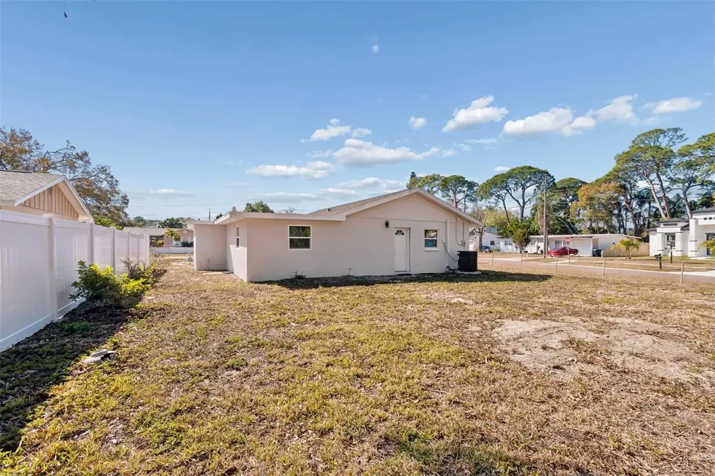 7097 Delta Way Clearwater FL 33764