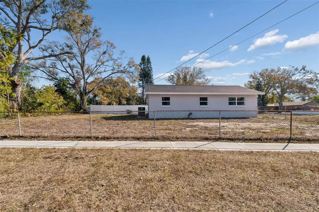 7097 Delta Way Clearwater FL 33764