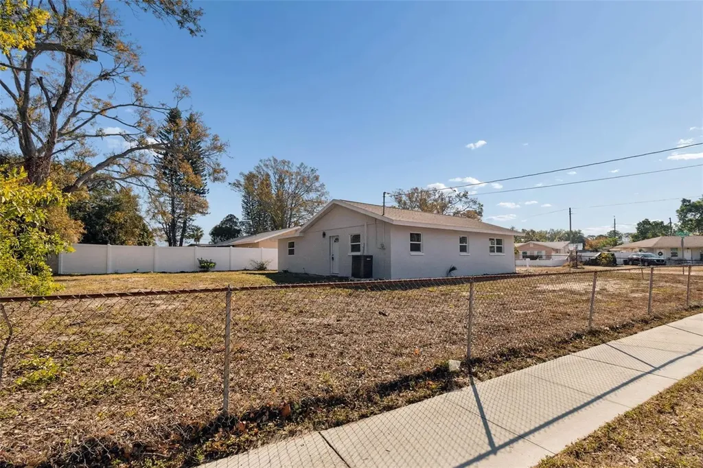 7097 Delta Way Clearwater FL 33764