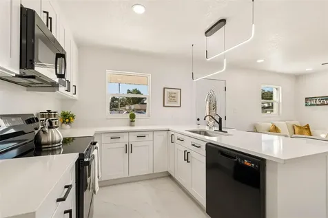 7097 Delta Way Clearwater FL 33764