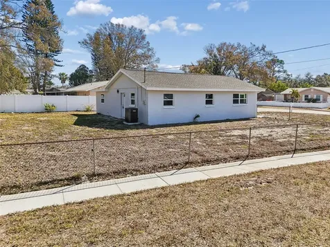 7097 Delta Way Clearwater FL 33764