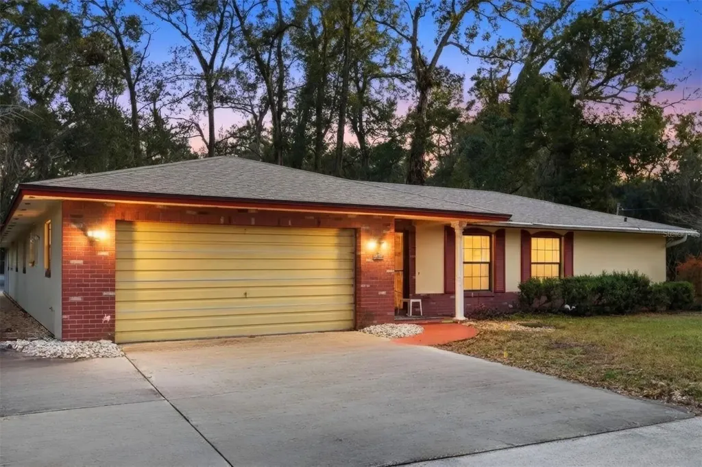 5268 Pinto Way Orlando FL 32810