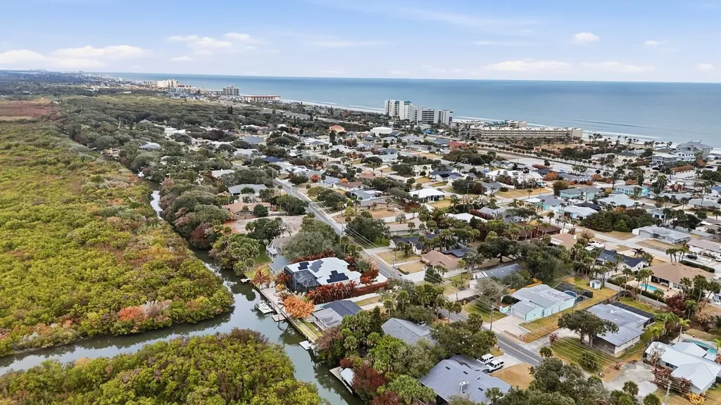 4607 Saxon Drive New Smyrna Beach FL 32169