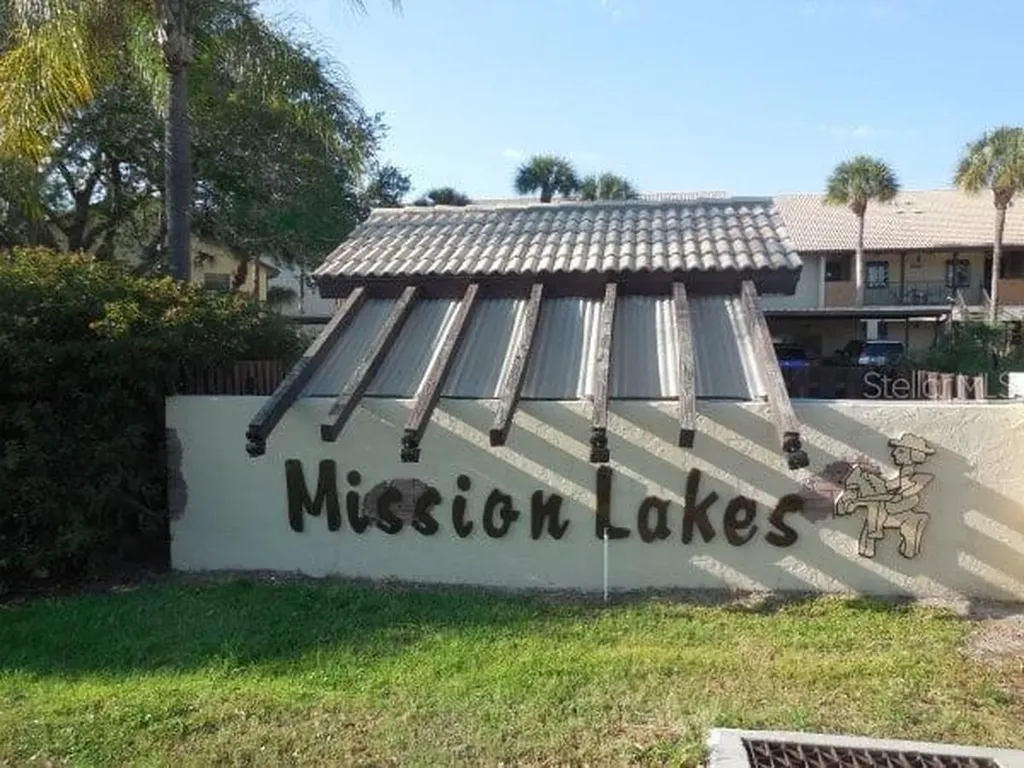 375 Three Lakes Lane Venice FL 34285