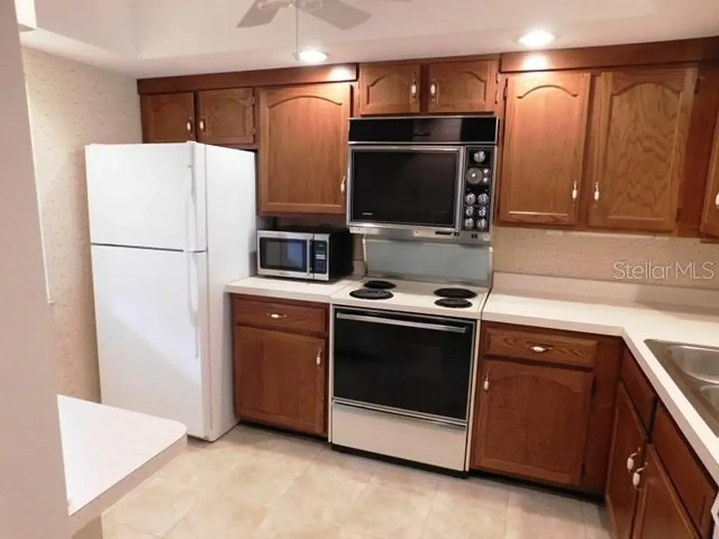 375 Three Lakes Lane Venice FL 34285