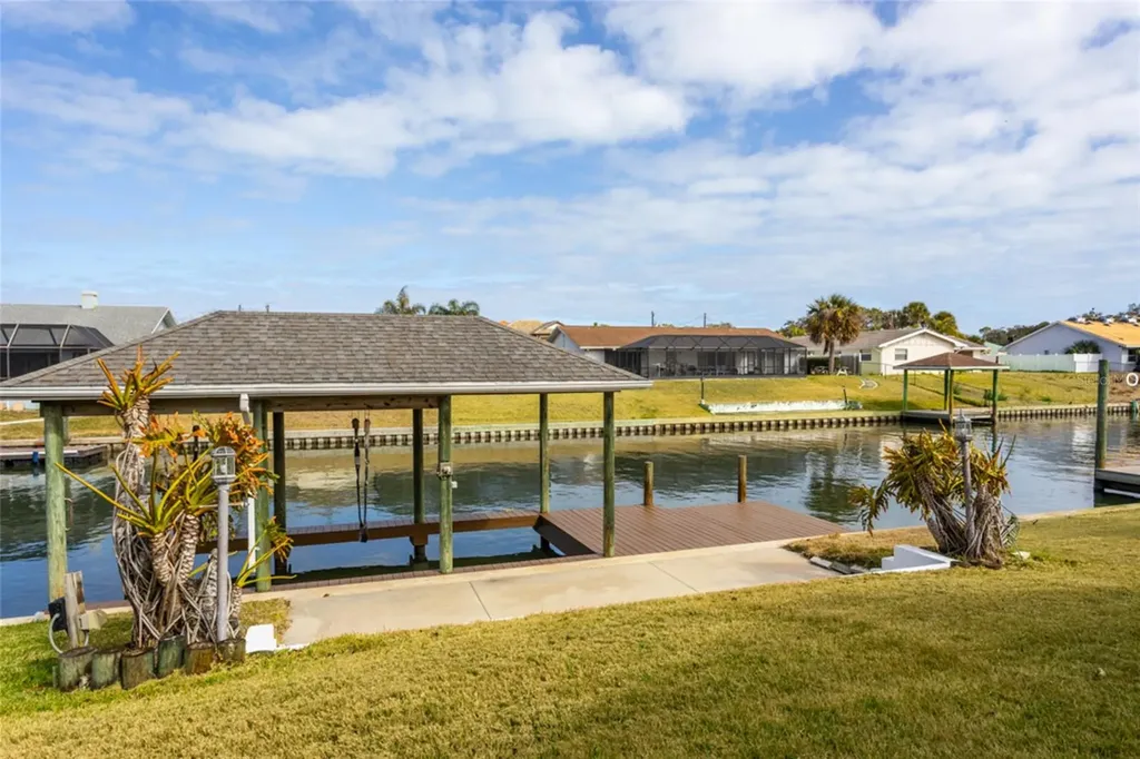 21 Claymont Court S Palm Coast FL 32137
