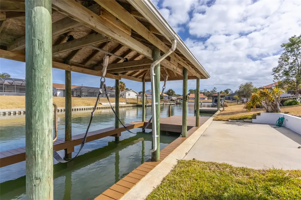 21 Claymont Court S Palm Coast FL 32137