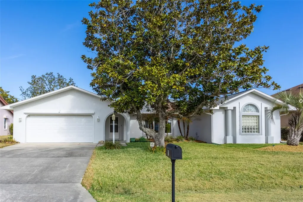 21 Claymont Court S Palm Coast FL 32137