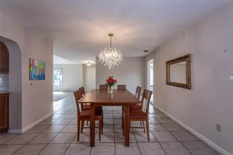 21 Claymont Court S Palm Coast FL 32137