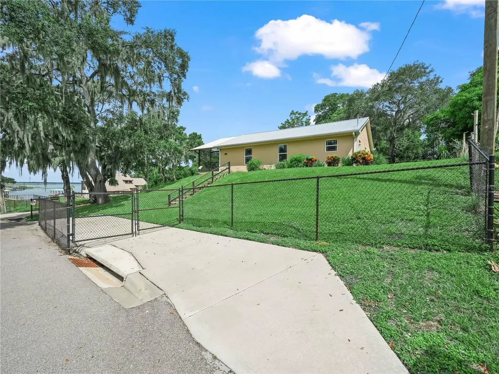 1055 Sunset Trail Babson Park FL 33827