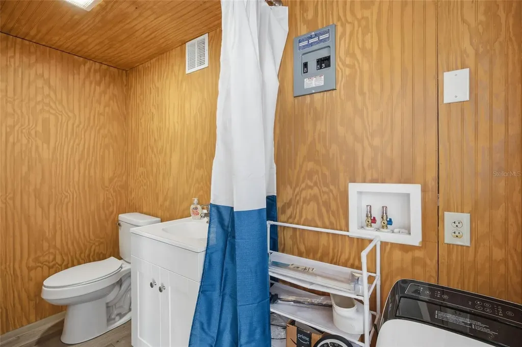 10226 NE 28th Loop Silver Springs FL 34488