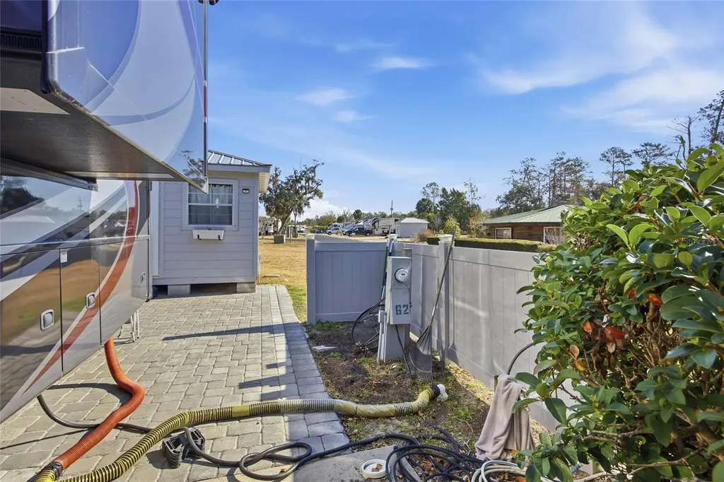 10226 NE 28th Loop Silver Springs FL 34488