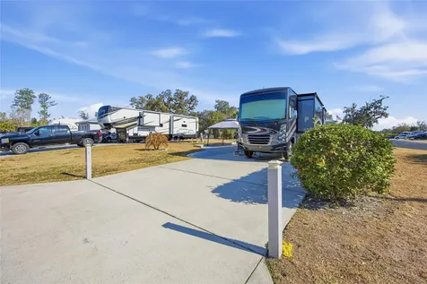 10226 NE 28th Loop Silver Springs FL 34488