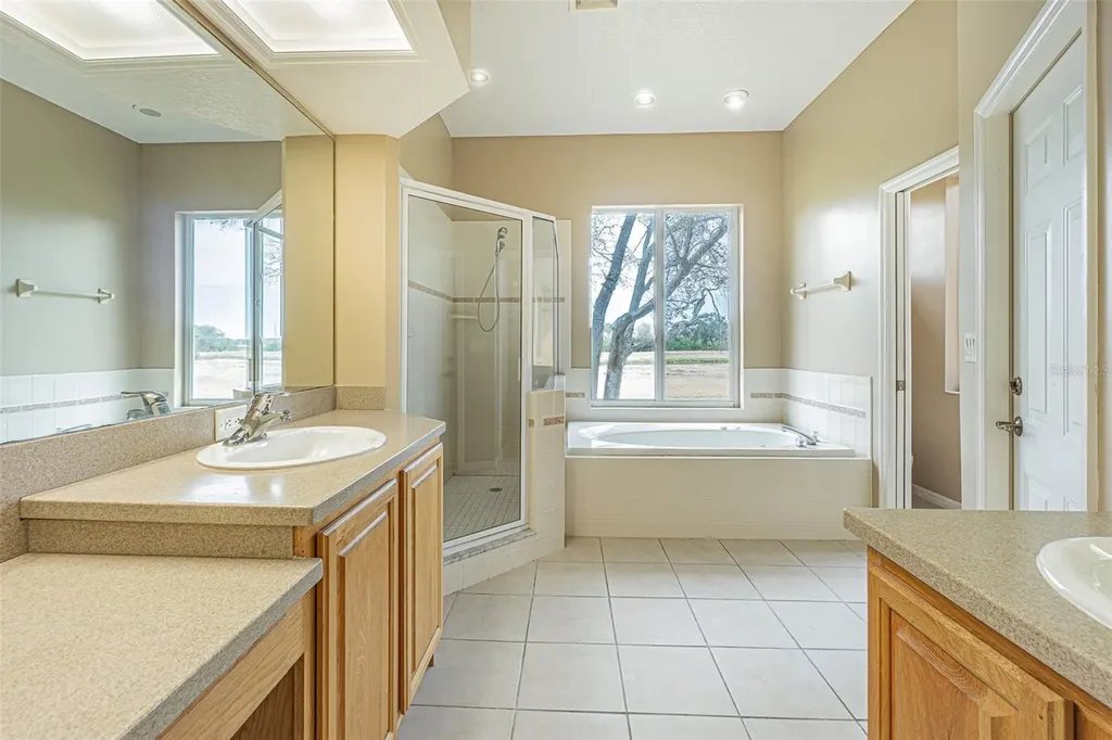 12124 94th Way Largo FL 33773