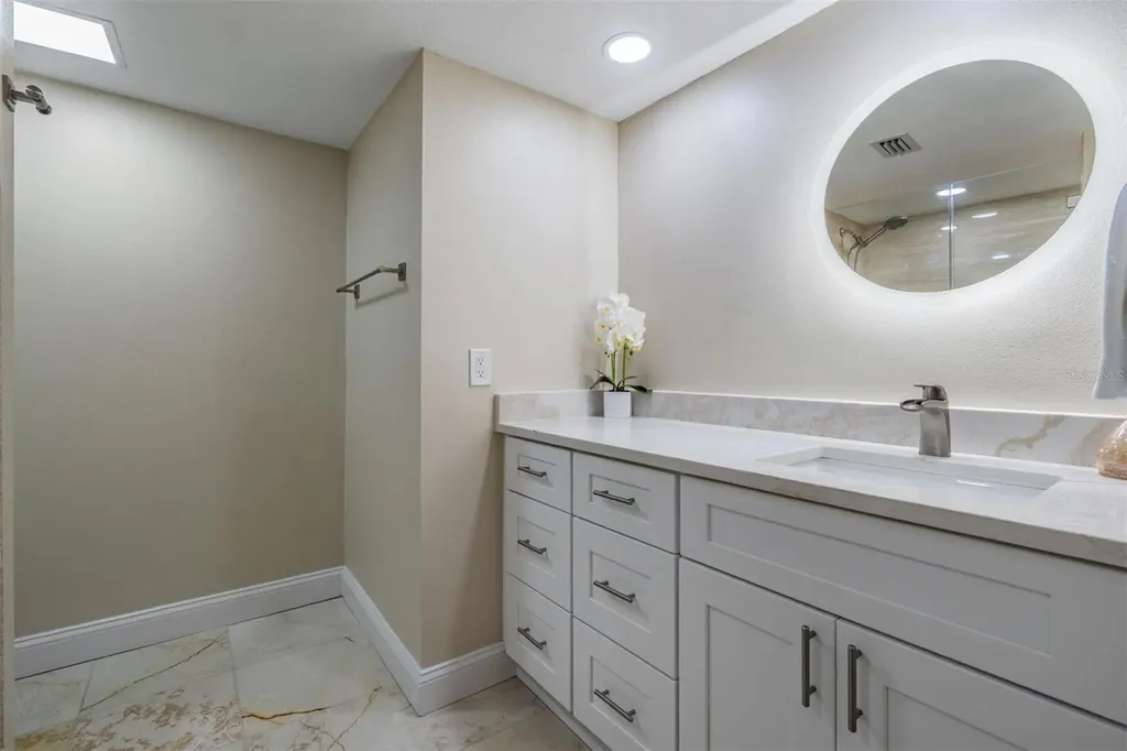 1400 Gulf Boulevard Clearwater Beach FL 33767