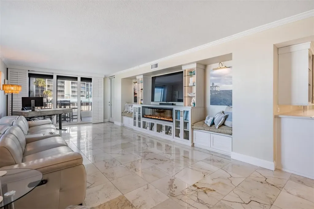 1400 Gulf Boulevard Clearwater Beach FL 33767