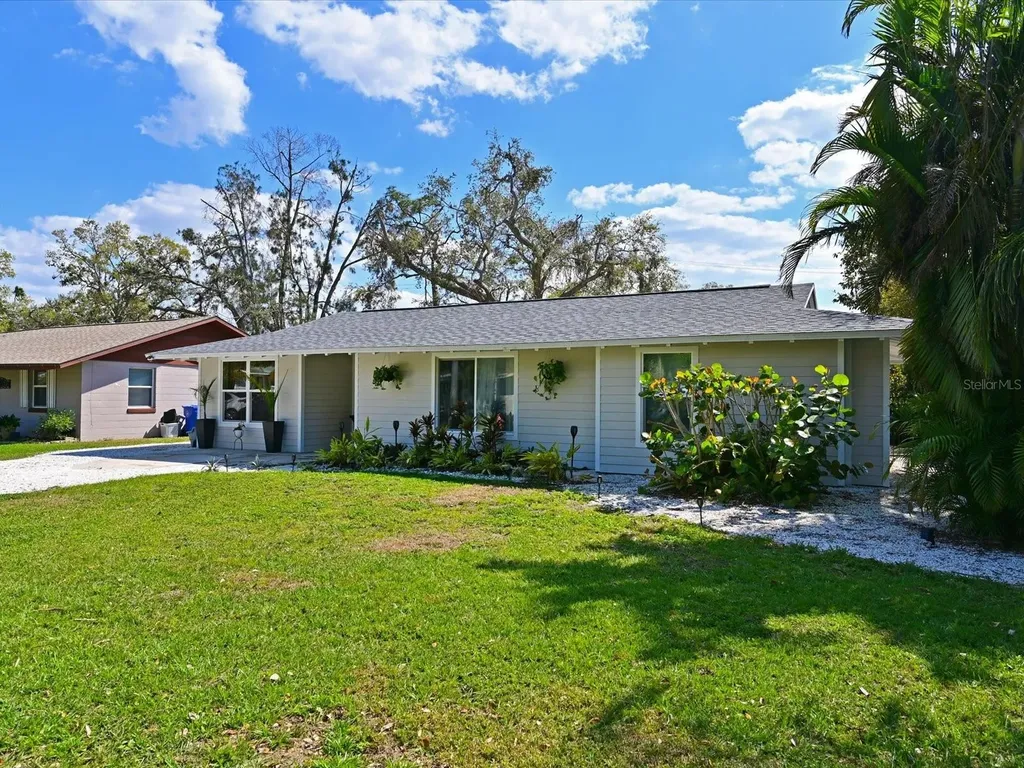 3307 3rd Avenue W Bradenton FL 34205