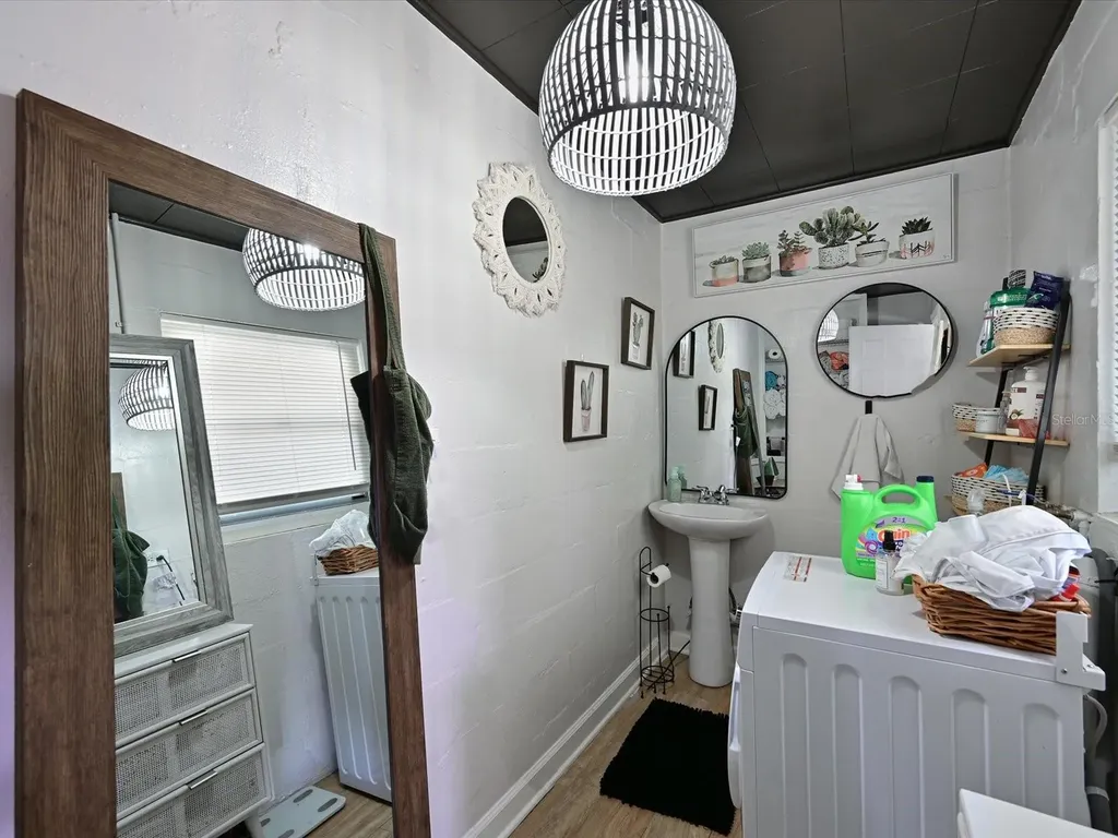3307 3rd Avenue W Bradenton FL 34205