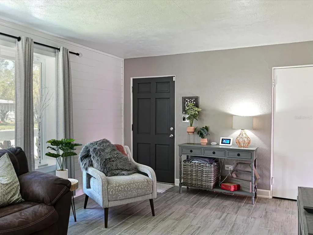 3307 3rd Avenue W Bradenton FL 34205