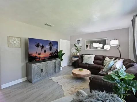 3307 3rd Avenue W Bradenton FL 34205