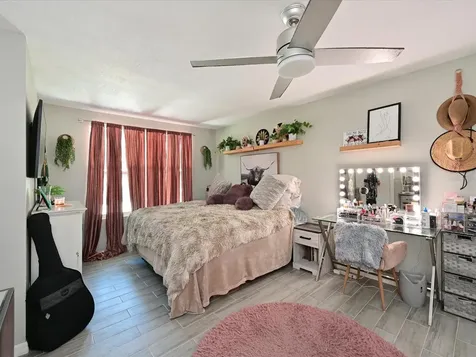 3307 3rd Avenue W Bradenton FL 34205