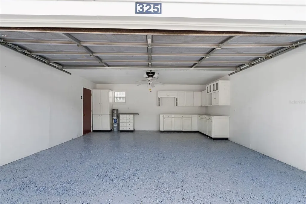325 17th Avenue NE St Petersburg FL 33704