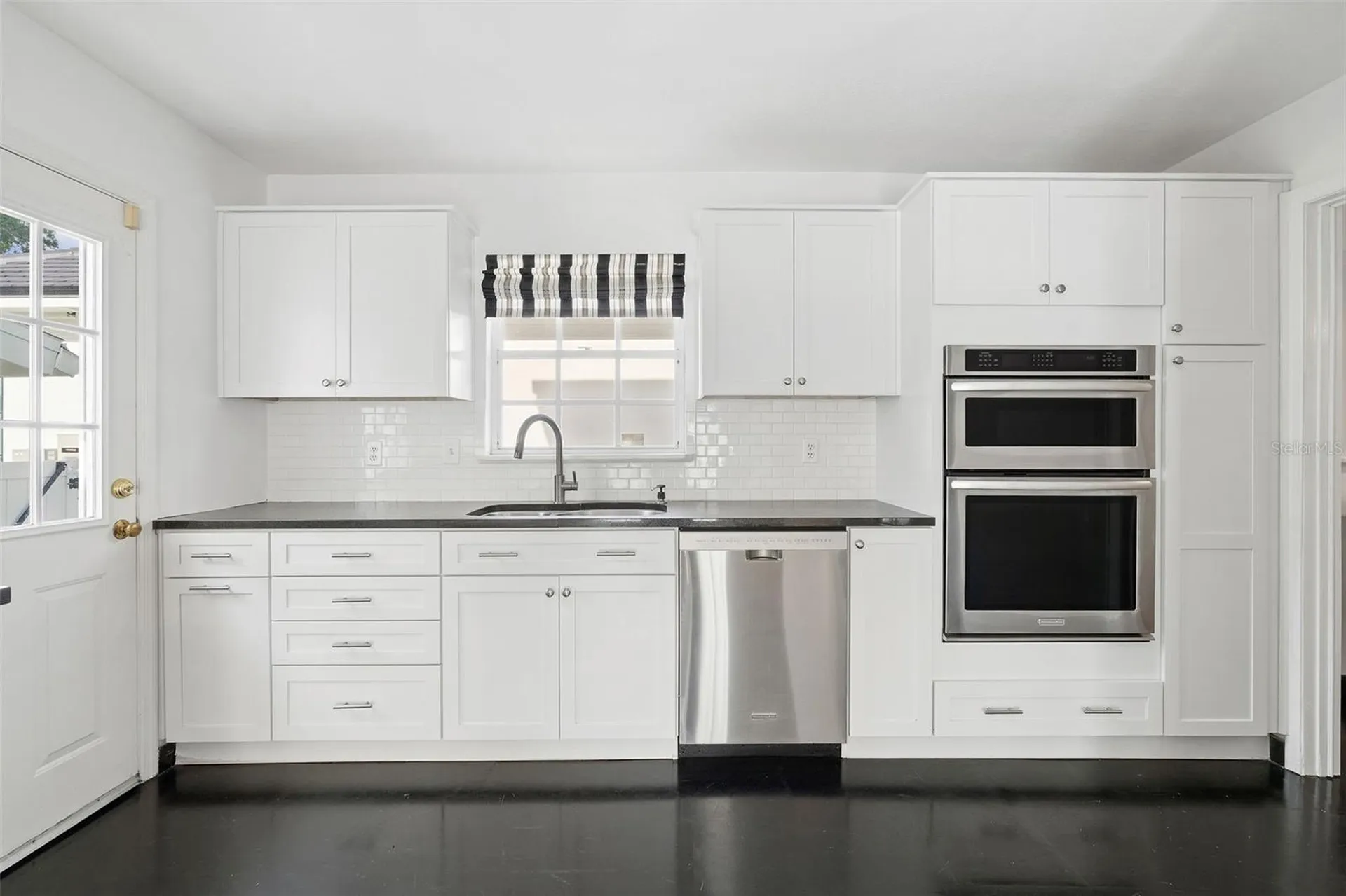 325 17th Avenue NE St Petersburg FL 33704
