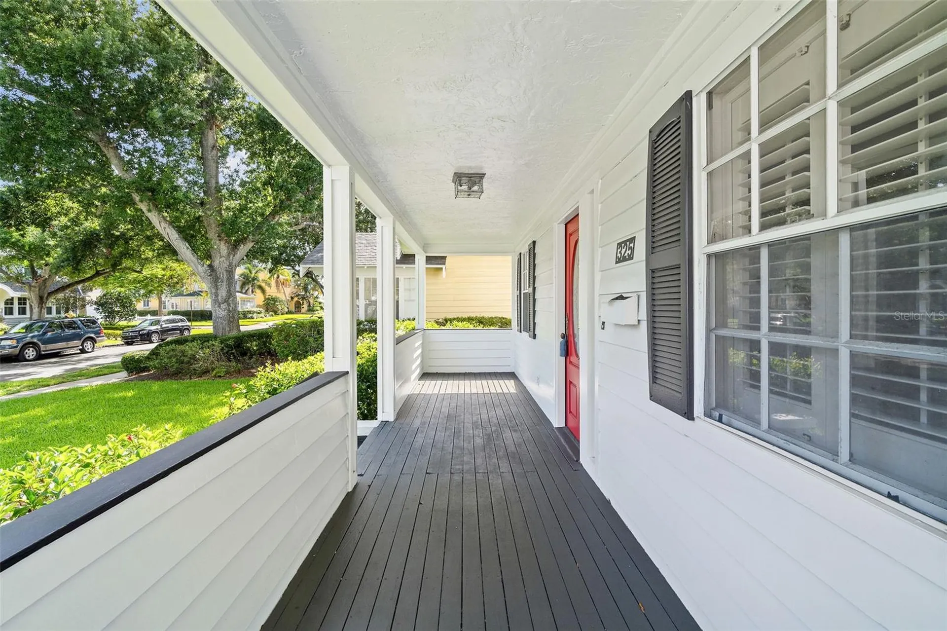 325 17th Avenue NE St Petersburg FL 33704