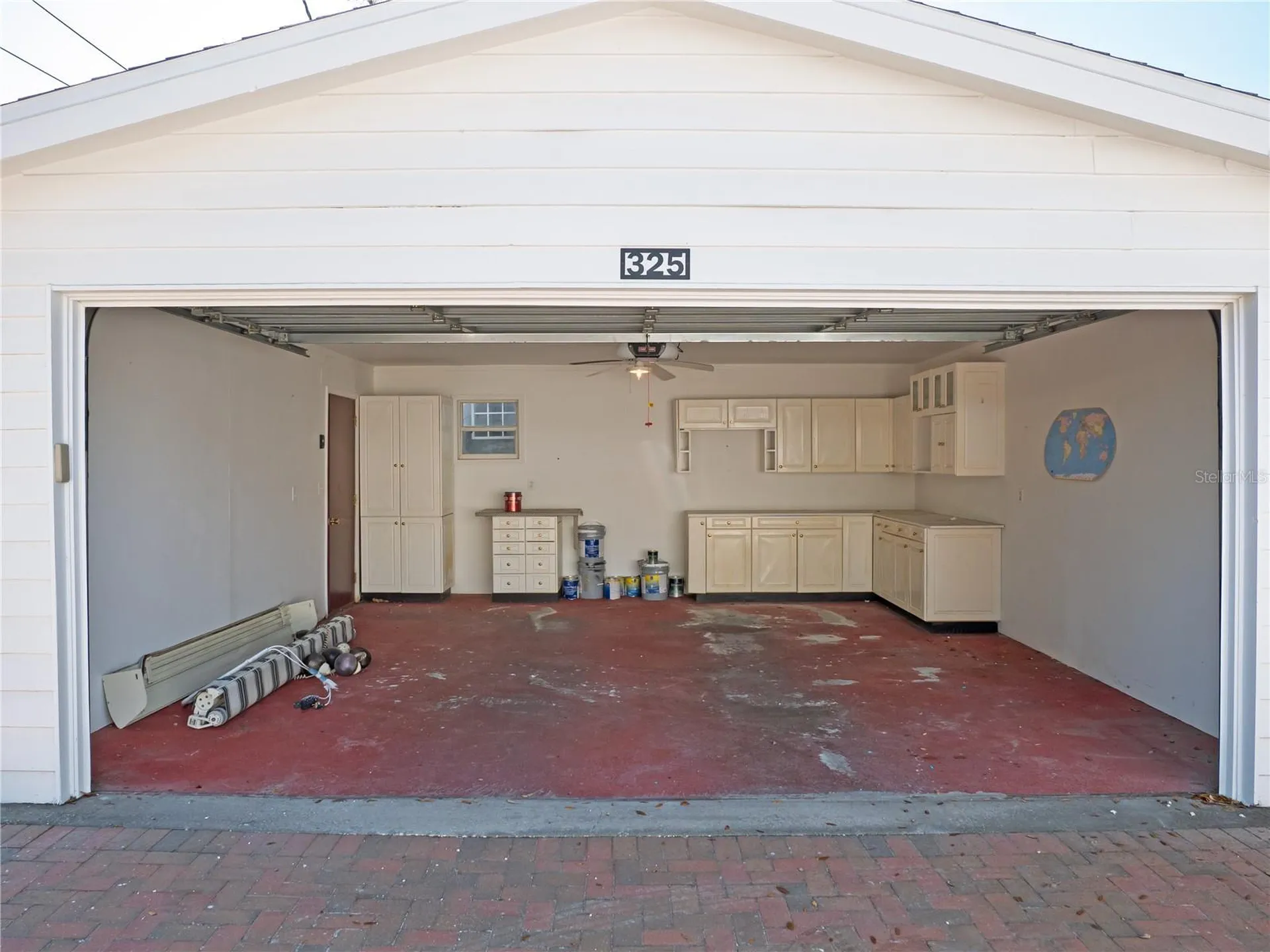 325 17th Avenue NE St Petersburg FL 33704