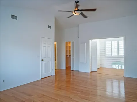 325 17th Avenue NE St Petersburg FL 33704