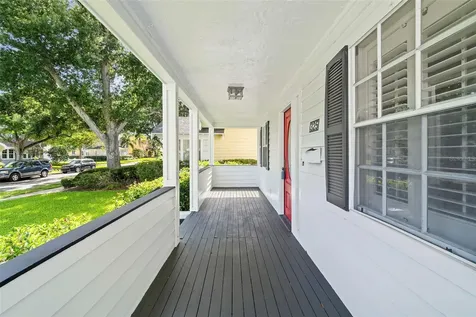 325 17th Avenue NE St Petersburg FL 33704