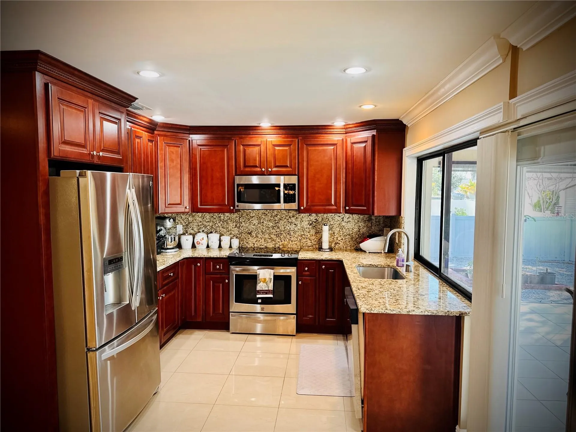6512 Manila Palm Way Apollo Beach FL 33572