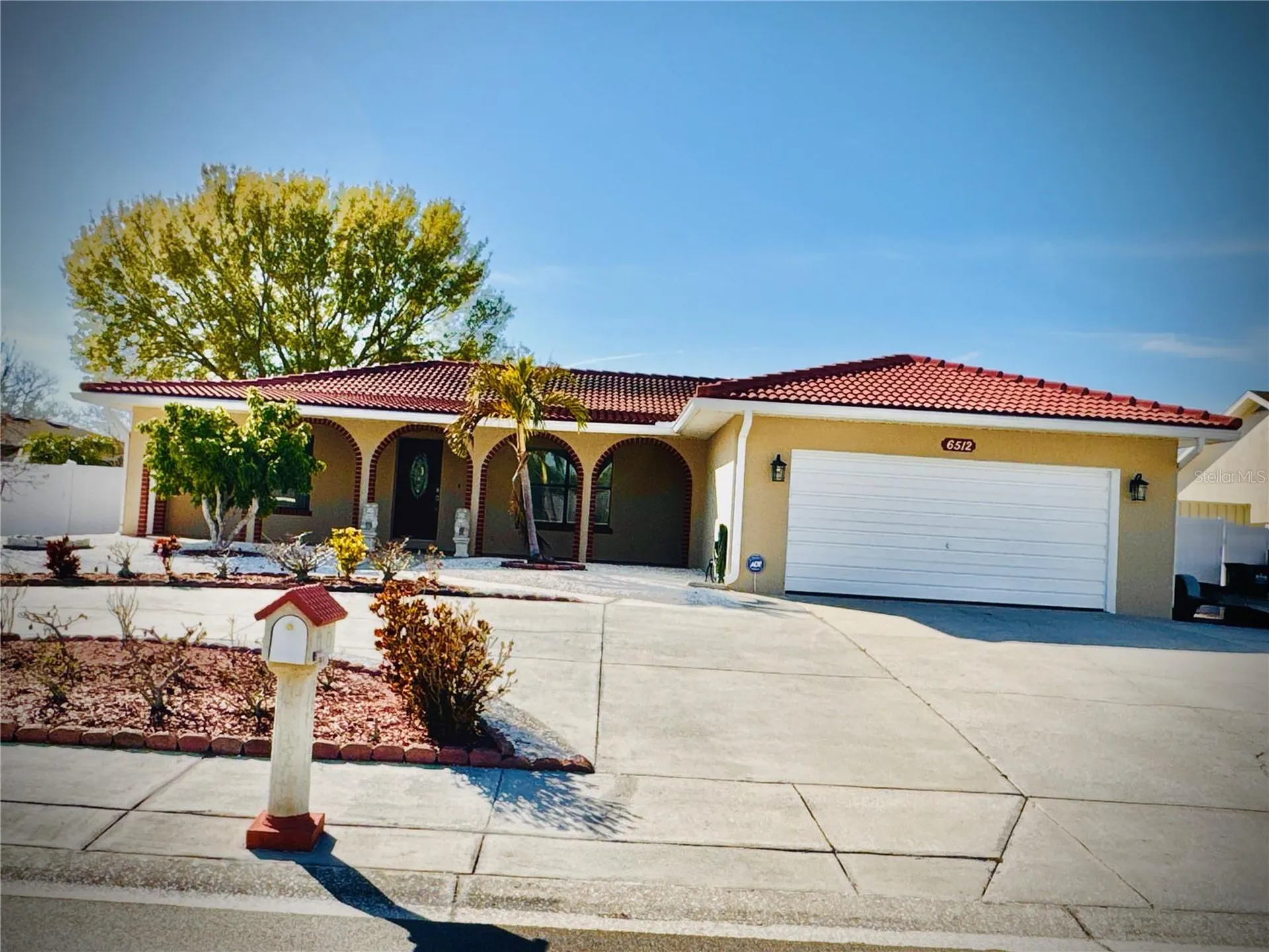 6512 Manila Palm Way Apollo Beach FL 33572