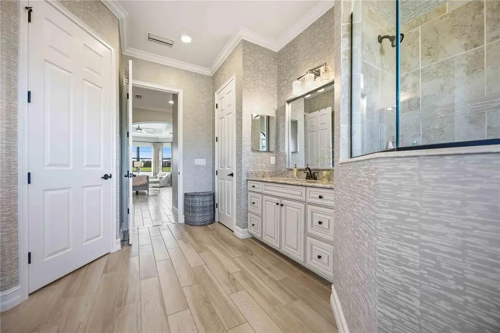 5641 Arnie Loop Bradenton FL 34211