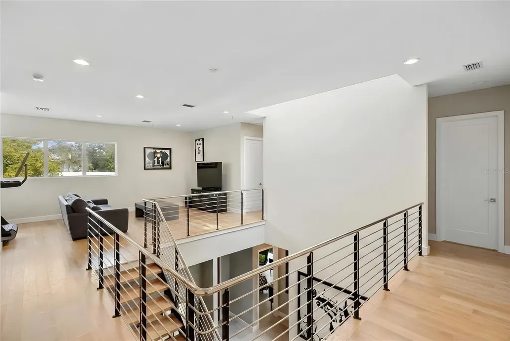 1732 Shoreland Drive Sarasota FL 34239