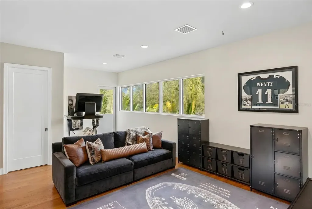 1732 Shoreland Drive Sarasota FL 34239