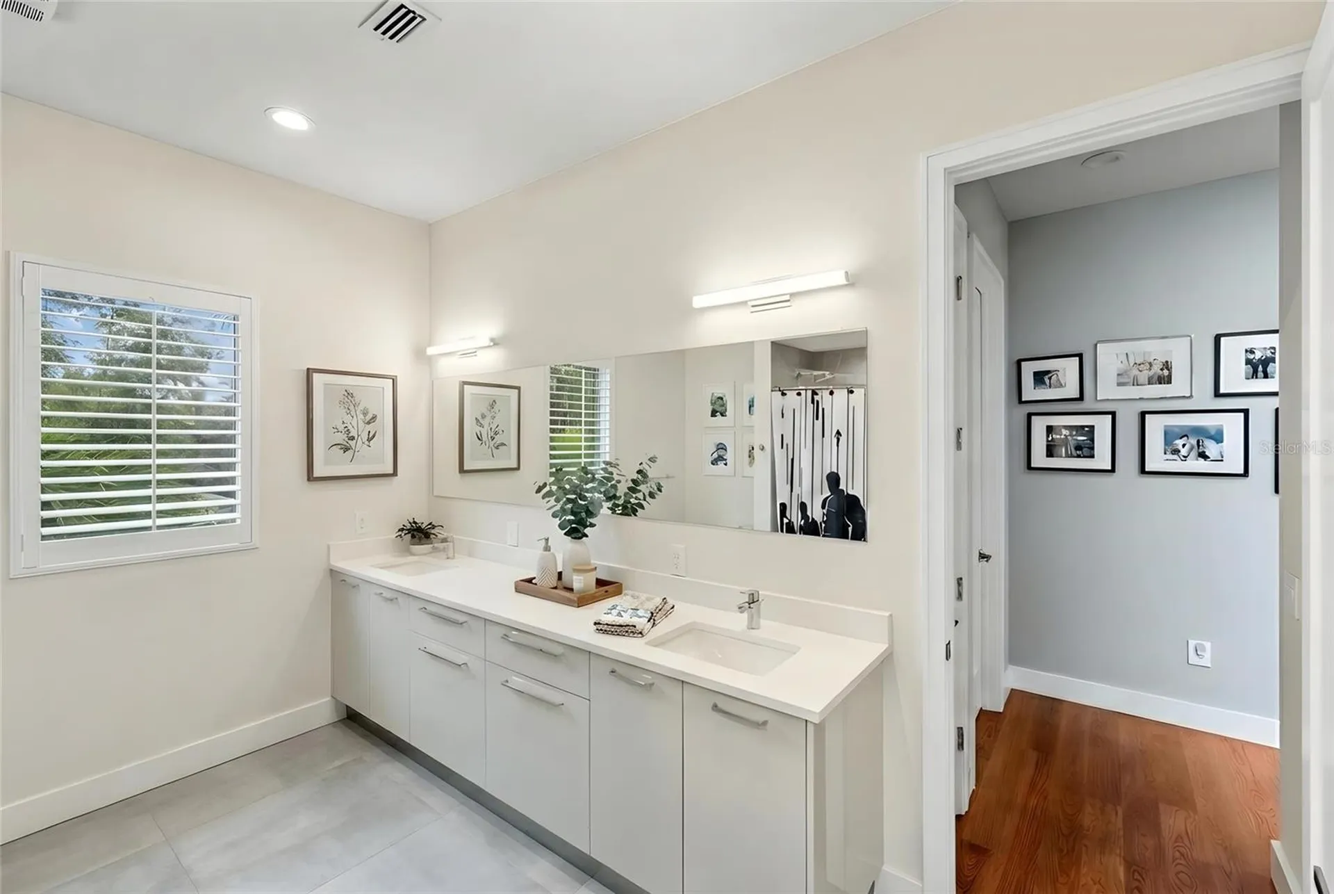 1732 Shoreland Drive Sarasota FL 34239