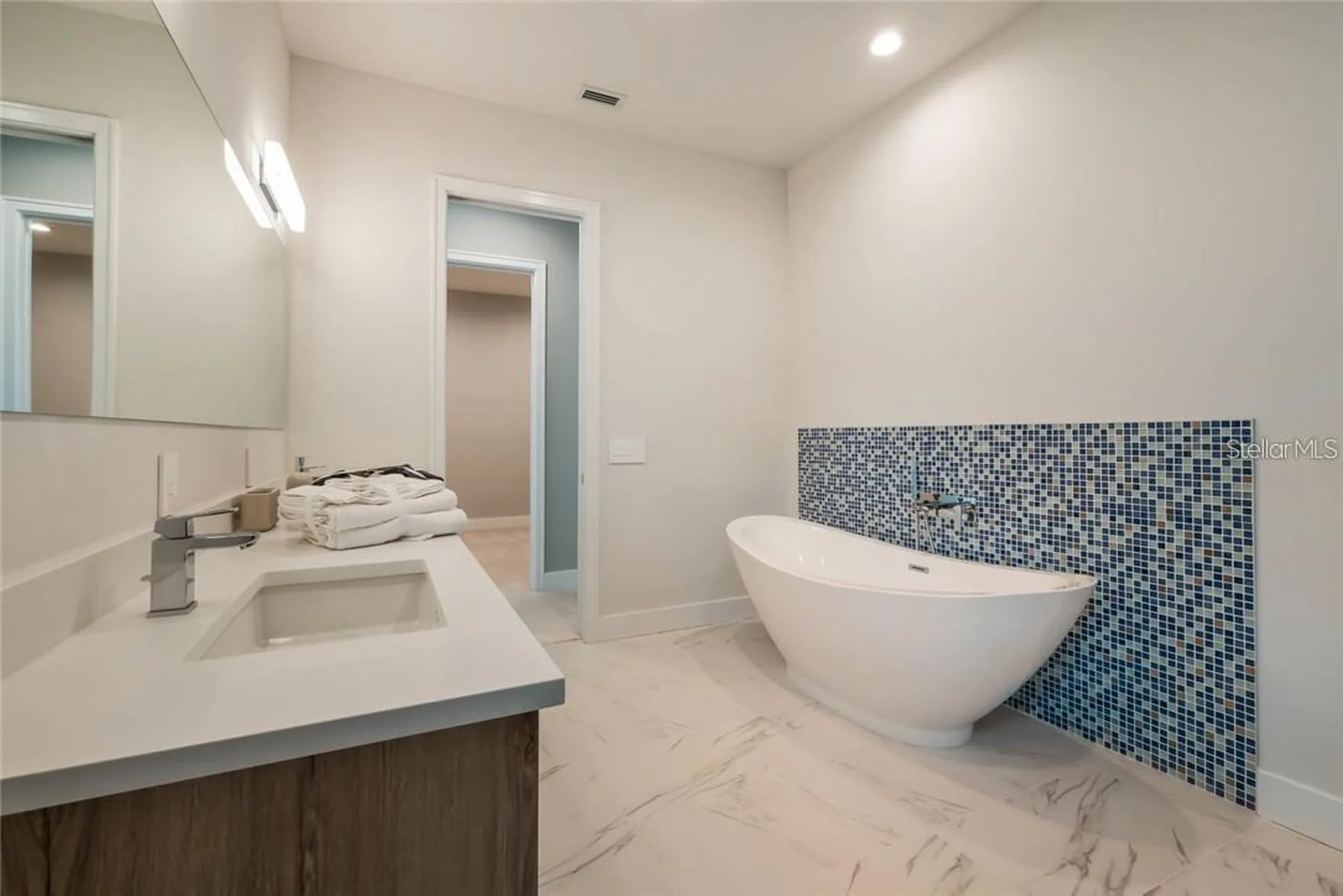 1732 Shoreland Drive Sarasota FL 34239