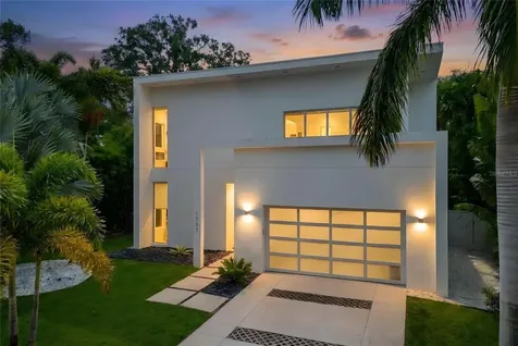 1732 Shoreland Drive Sarasota FL 34239