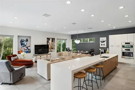 1732 Shoreland Drive Sarasota FL 34239