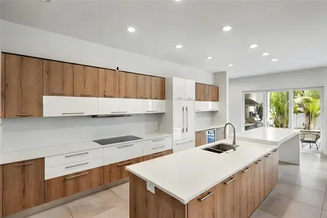 1732 Shoreland Drive Sarasota FL 34239