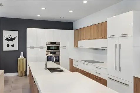 1732 Shoreland Drive Sarasota FL 34239