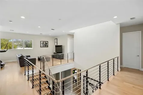 1732 Shoreland Drive Sarasota FL 34239