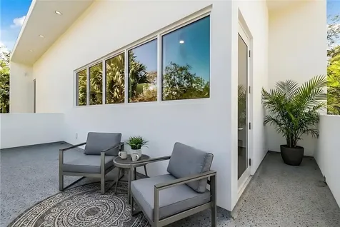 1732 Shoreland Drive Sarasota FL 34239