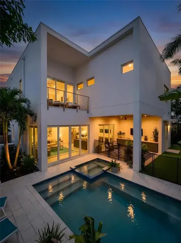 1732 Shoreland Drive Sarasota FL 34239