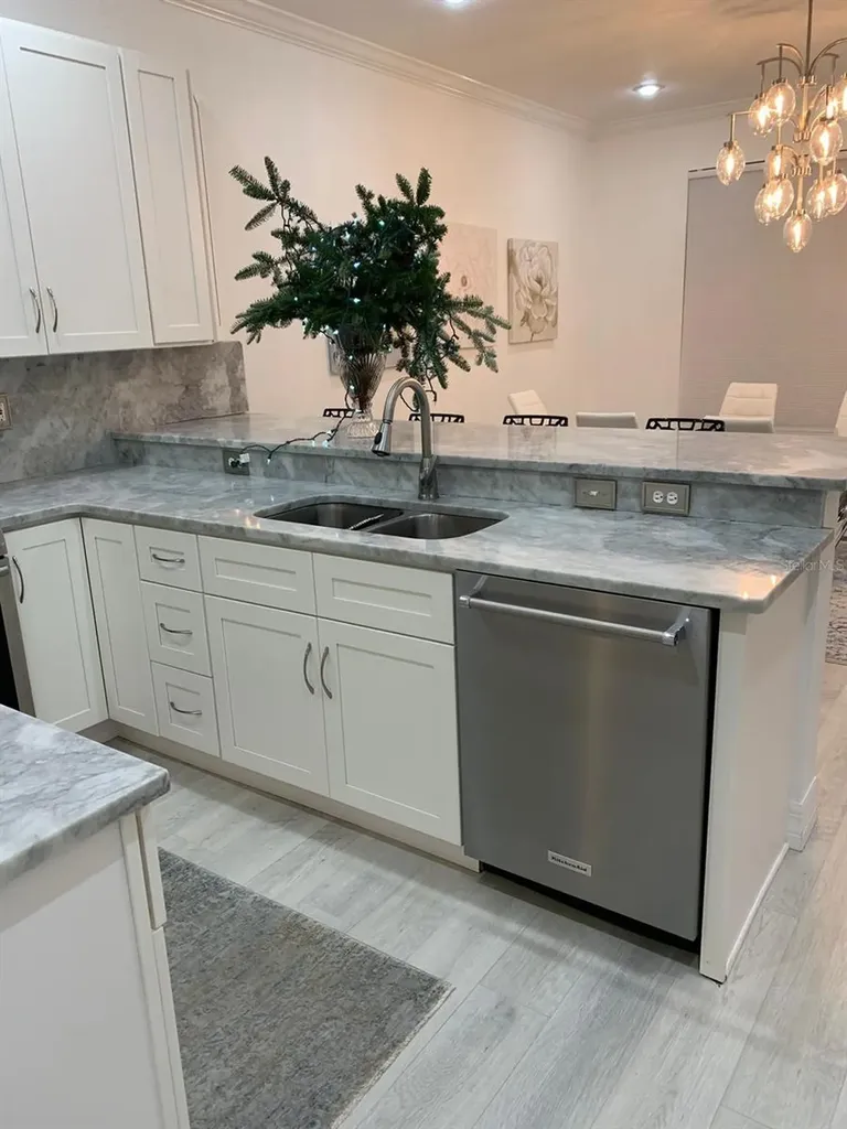 4608 56th Terrace E Bradenton FL 34203